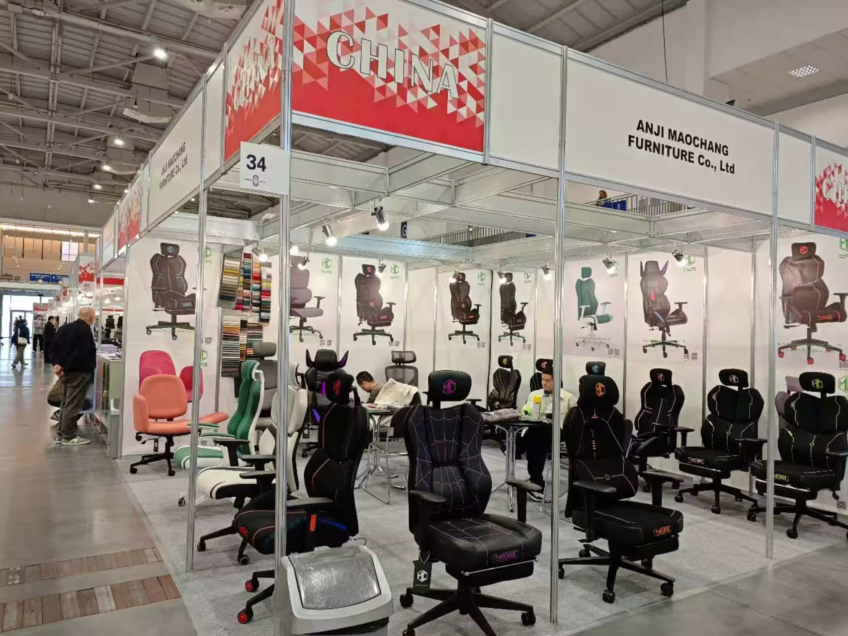 2026 MEBLE POLSKA Concludes Successfully | Original Design Wins European Market, Multiple Chair Models Secure Intentional Orders from Various Countries